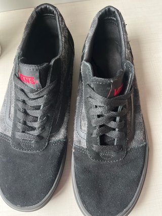 Zapatillas Vans Negras y Grises