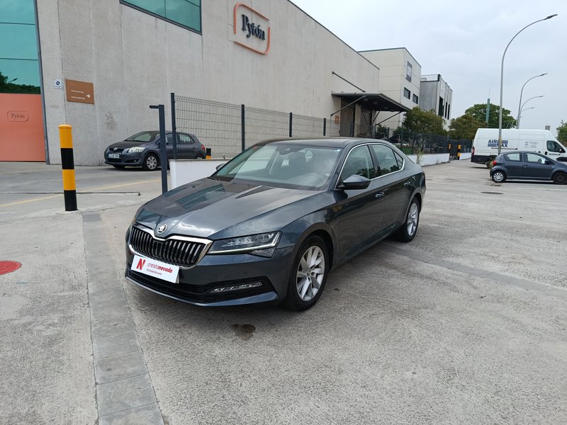 Skoda Superb - DESDE 260€/MES ¡SIN PAGAR ENTRADA! - foto 1