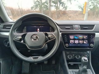 Skoda Superb - DESDE 260€/MES ¡SIN PAGAR ENTRADA!