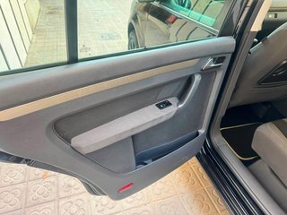 Volkswagen Touran 1.9 TDI 105 Edition