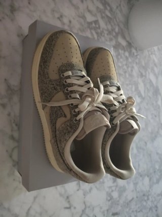 Nike Air Force 1 Beige/Gris
