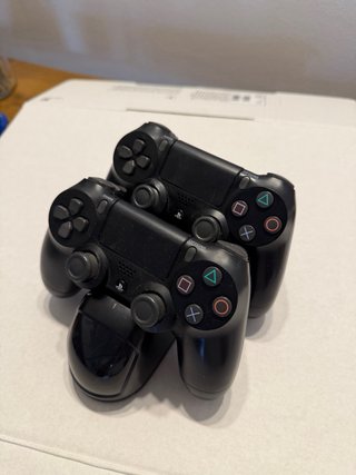 Consola PlayStation 4 Negra