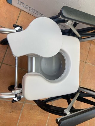Silla de ruedas WC Moretti - poco uso