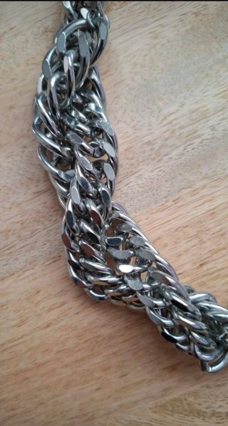 Collar Zara Cadenas Entrelazadas maximalista