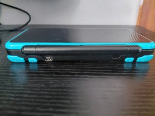 Nintendo New 2DS XL Negra y Azul