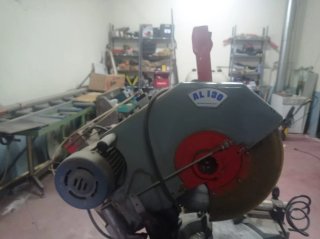 Maquinaria para carpintería metálica