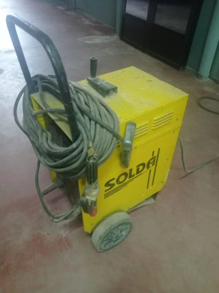 Maquinaria para carpintería metálica