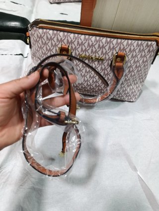 Bolso Michael Kors Beige y Marrón