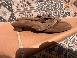Sandalias Ante Pull and Bear Marrón