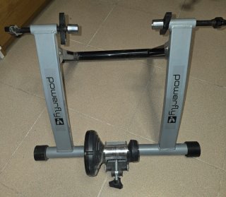 Rodillo de entrenamiento para bicicleta + rueda