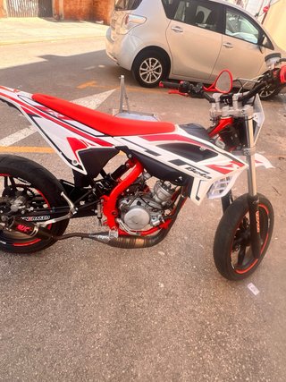 Beta RRT SM23 Supermotard Roja y Blanca