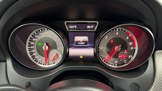 Mercedes-Benz GLA 200 2015