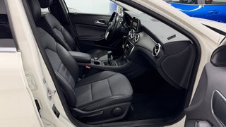 Mercedes-Benz GLA 200 2015