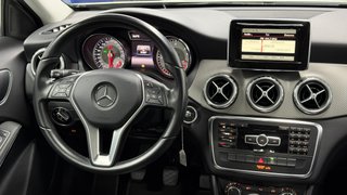 Mercedes-Benz GLA 200 2015