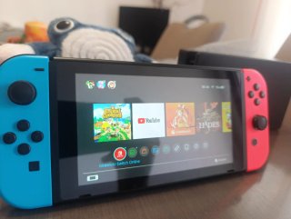 Nintendo Switch V2 Neón (Mejor Batería)