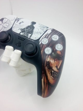 Mando PS5 Ataque a los Titanes