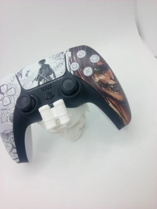 Mando PS5 Ataque a los Titanes