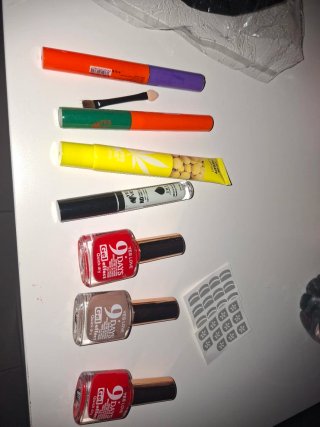 Set de Maquillaje y Uñas Nuevo