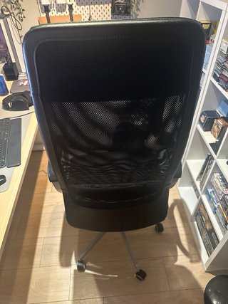 Silla escritorio Markus Ikea Negra Cuero Usada