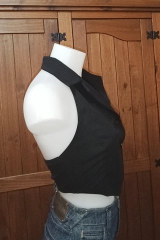 Top Halter Negro Boutique Local