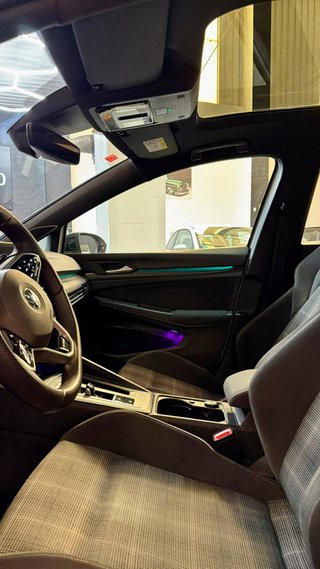 Volkswagen Golf 2021