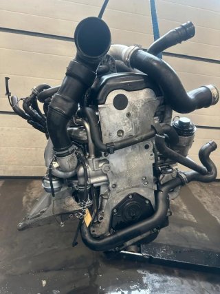 Motor VW T5 AXE 174 CV