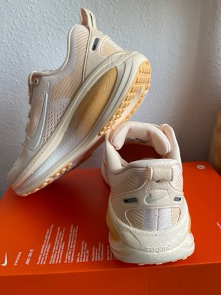 Nike Vomero 18 - Zapatillas Running Mujer