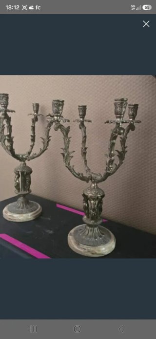 Pareja Candelabros Bronce y Mármol.
