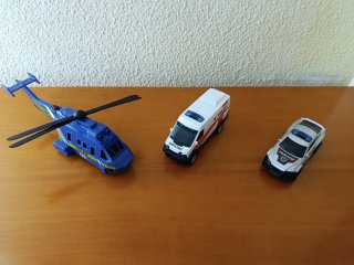 Estación de Rescate Dickie Toys Helicóptero y Coch