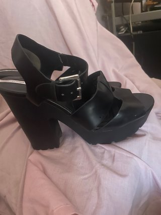Sandalias Stradivarius Negras Plataforma Tacón Alt