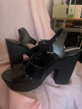 Sandalias Stradivarius Negras Plataforma Tacón Alt