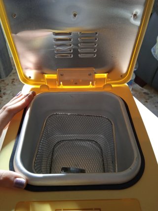 URGE!!Mini freidora Nueva