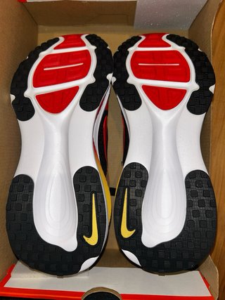 Nike Zoom Vomero 18 Talla 42.5