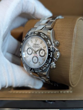 Reloj Seiko Mod Daytona Oyster Blanco Negro Panda