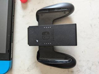 Nintendo Switch V2 + Dock + Scatola + Accessori