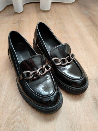 Zapatos Graceland negros con cadena