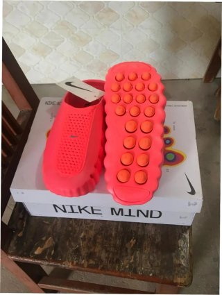 Nike Mind 001 Rojo Solar EU 39 Nuevas