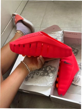 Nike Mind 001 Rojo Solar EU 42 Nuevas