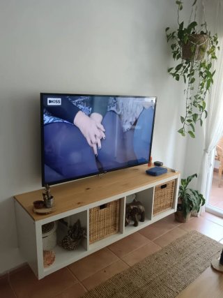 1 kallax ( 1x4 ) + 4 Cubos Ikea EKET + Cabecero Ca