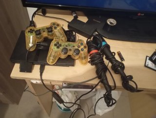 PS2 Slim con Accesorios, funciona perfectamente.