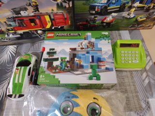 Lote Juguetes Lego, Dardos y Peluche