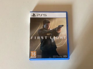 007 First Light PS5 Nuevo