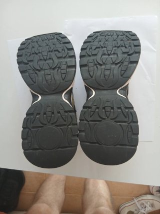 Zapatillas Buffalo negras y blancas