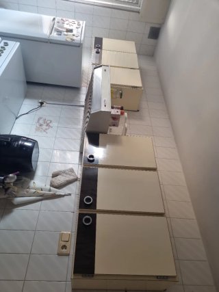Muebles de cocina colgantes + extractor