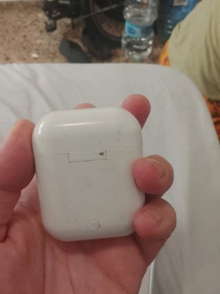 Cascos inalámbricos blancos