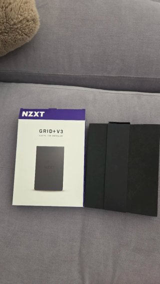 NZXT GRID+ V3 Controlador Ventilador Digital
