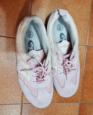 Scarpe da ginnastica rosa