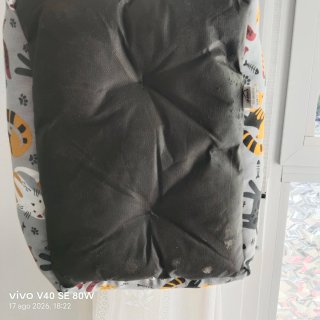 Cama para gato con estampado de gatos