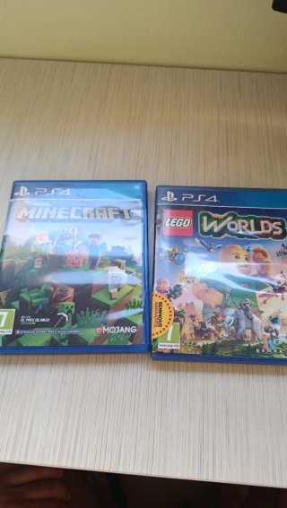 Minecraft y Lego Worlds para PS4