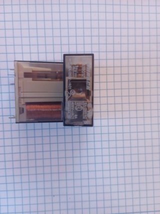 Relé Finder 24V 10A